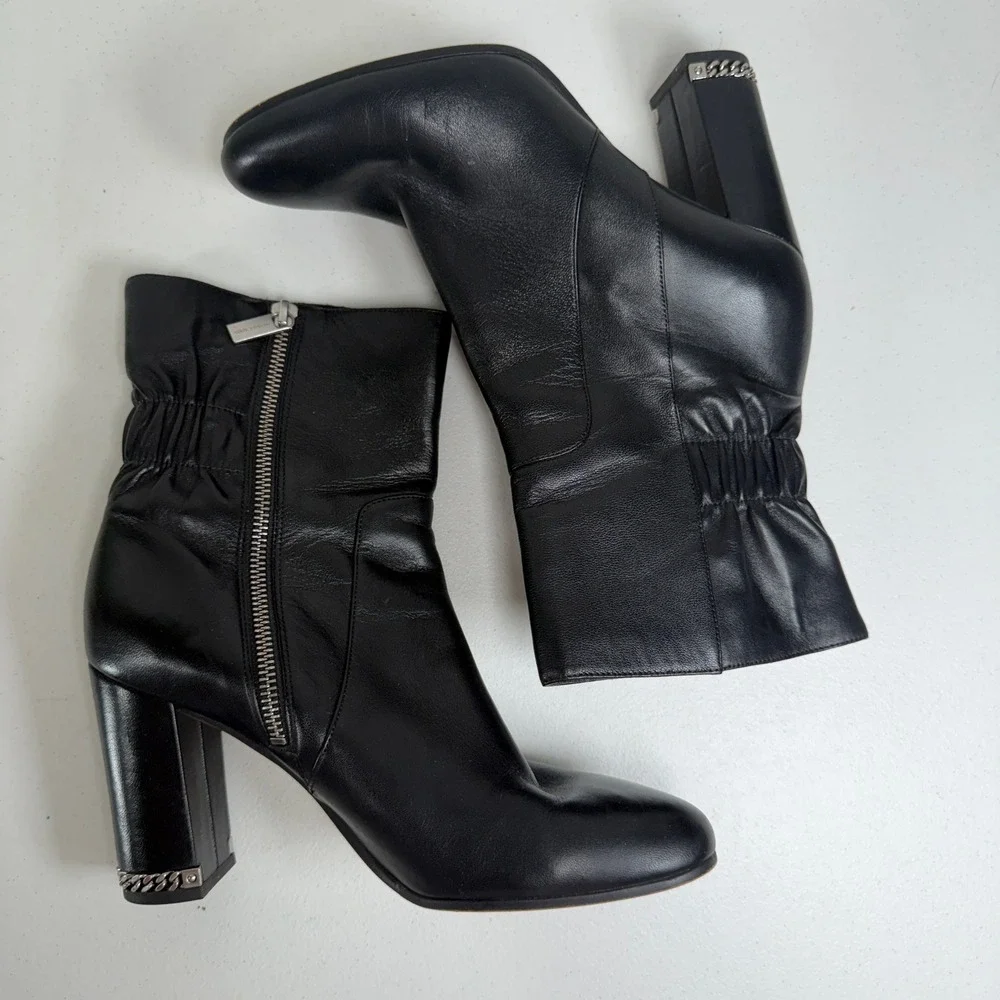 Michael Kors 8.5 Dolores Side Zip Bootie Black Leather Chic Designer Timeless